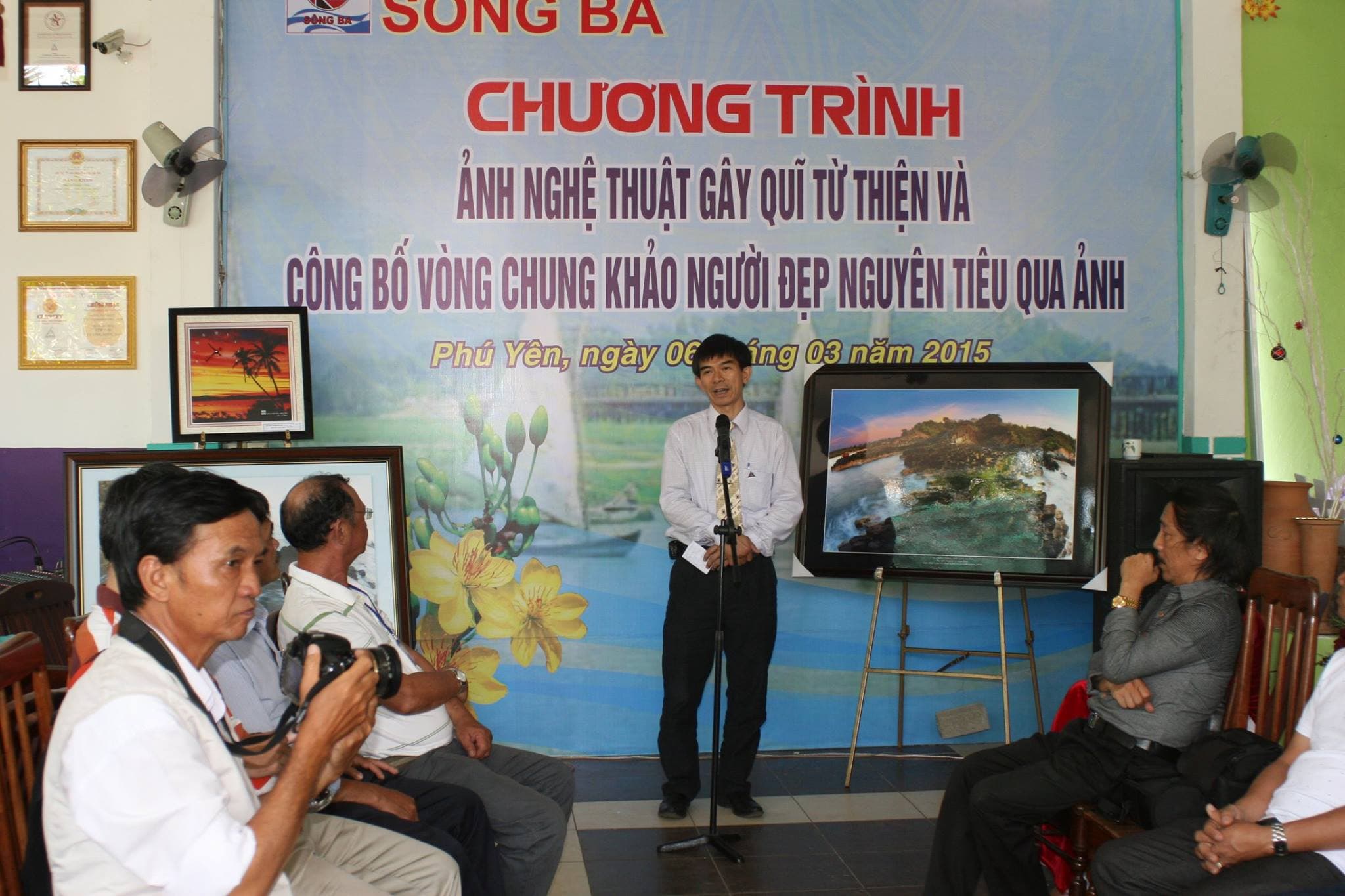 Hoạt động thiện nguyện cùng CLB Sông Ba năm 2015